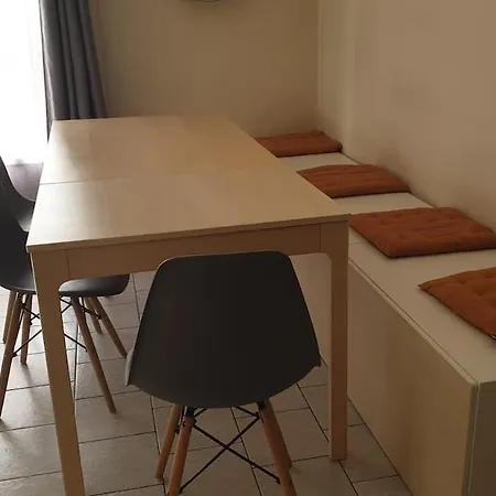 Spacieux 8 Personnes Chateau De 아파트 쏘뮤흐